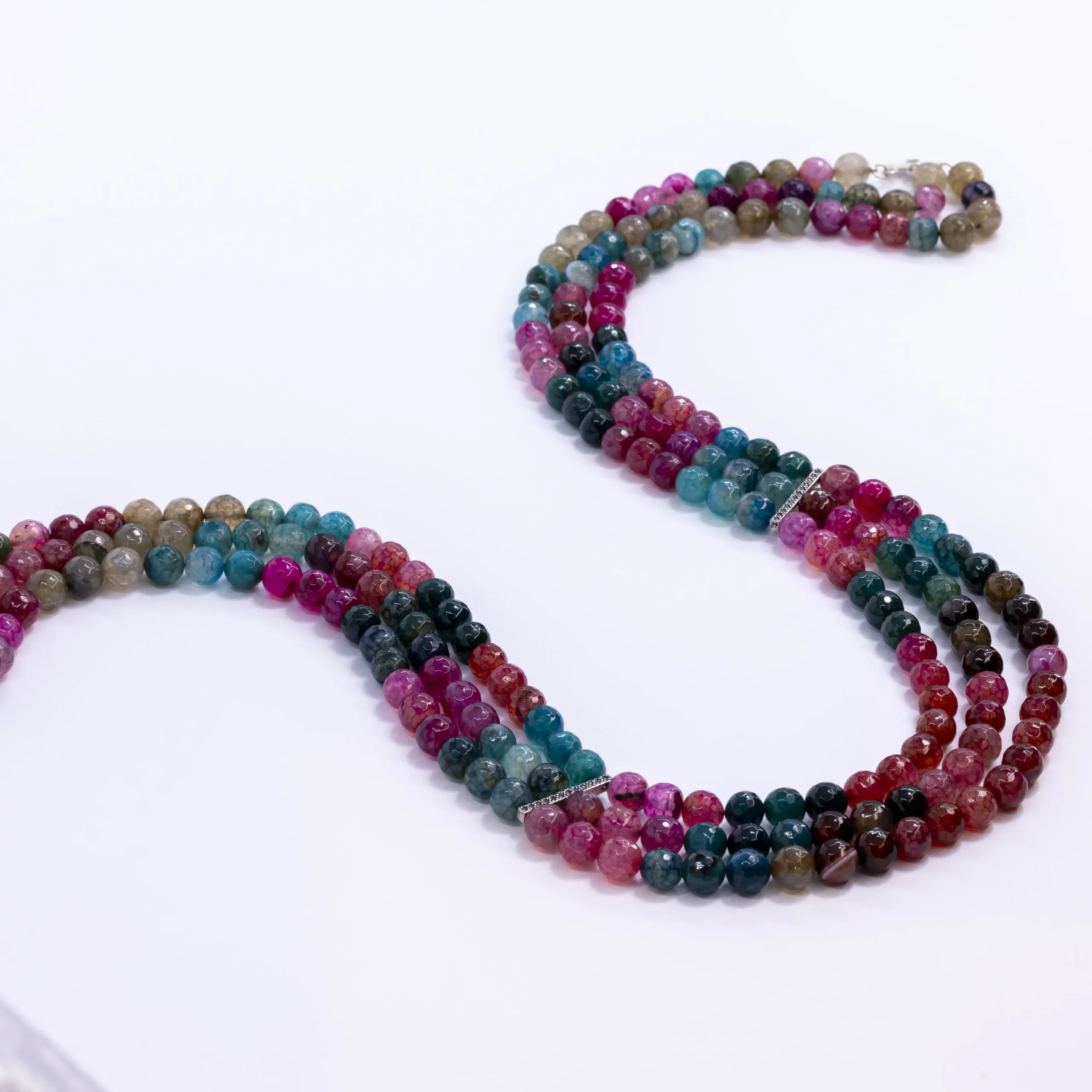 Triple -layer Agate Necklace with silver spacers - Image 4