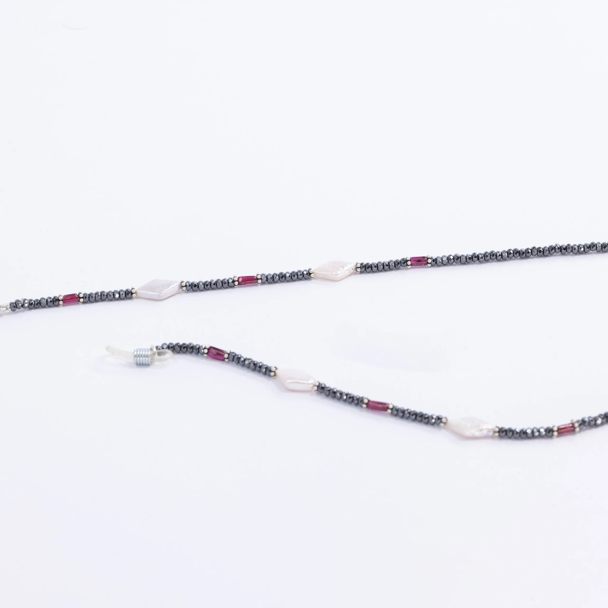 Black Stone and Hematite Eyeglass Chain - Image 3