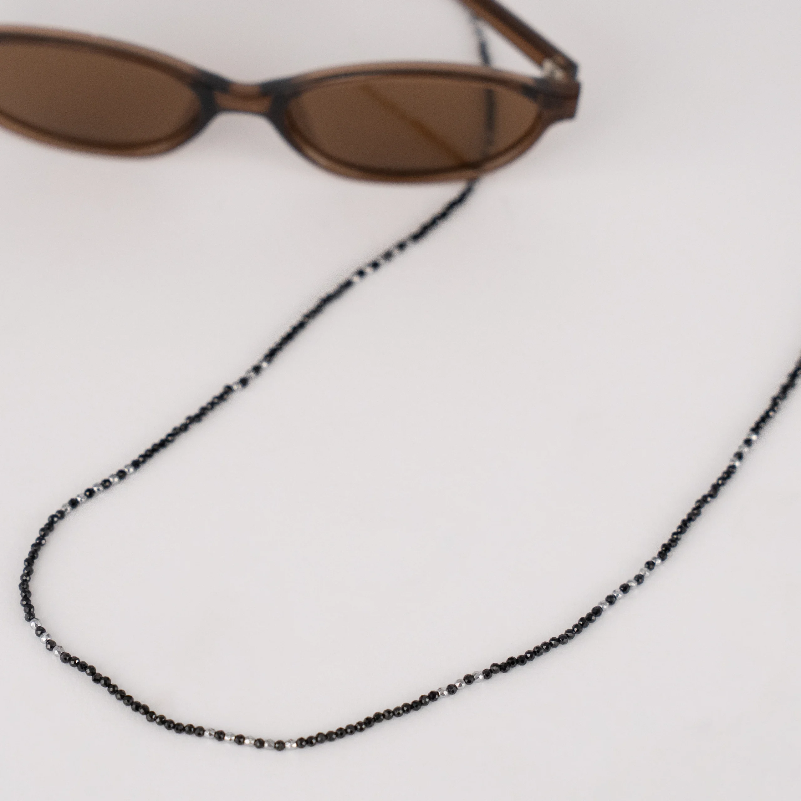 ⁦سلسلة نظارة بالهيماتيت واللولى⁩ - الصورة ⁦2⁩