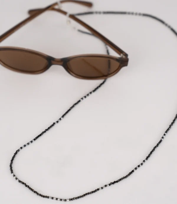 سلسلة نظارة بالهيماتيت واللولى