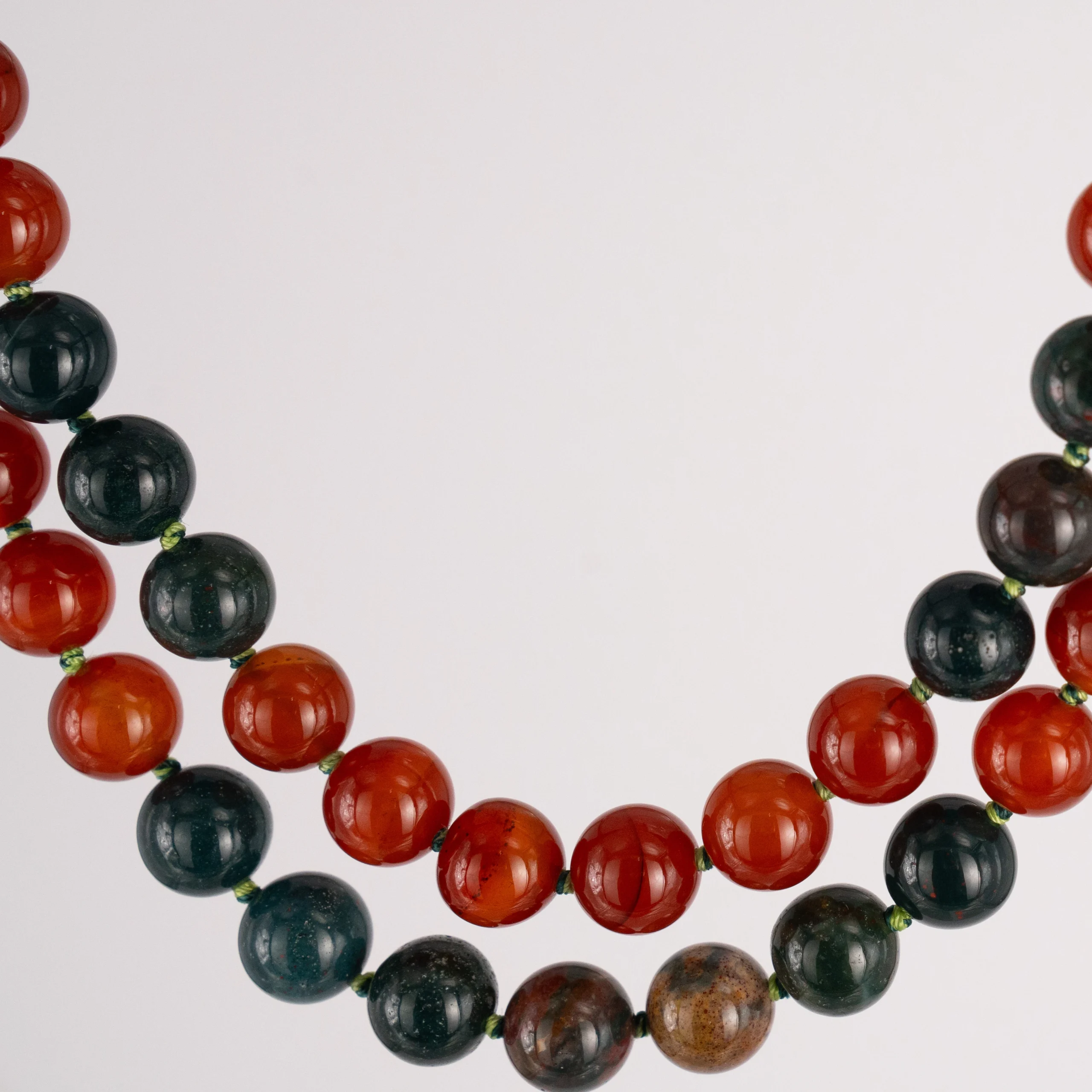 Agate necklace with Two Branches and 925 Silver Spacers - Image 4